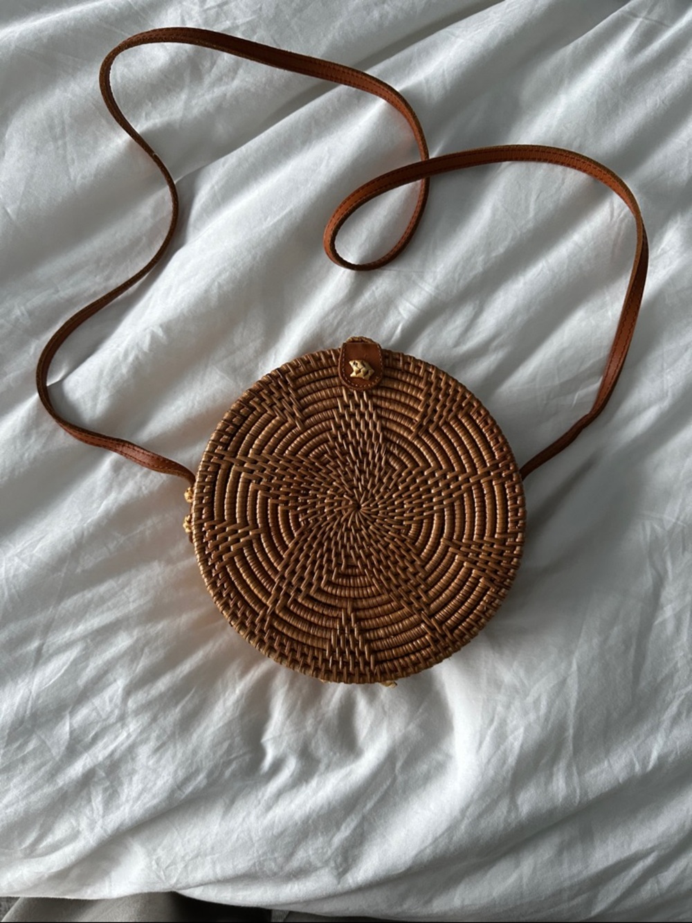 Woven Round Crossbody Bag in Brown